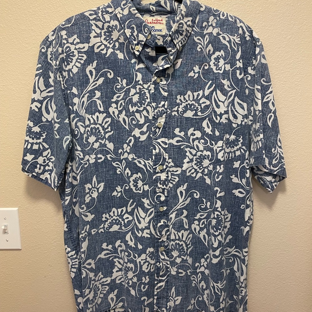 Men’s Casual Dress Shirt by Reyn Spooner